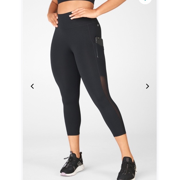 NWT❗️ Fabletics Mila High-Waisted Pocket Capris - Picture 2 of 16